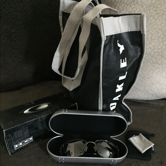 Original Oakley - Picture 3 of 6